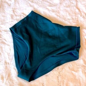 Like New! Left On Friday Teal Hi Tide Bottom